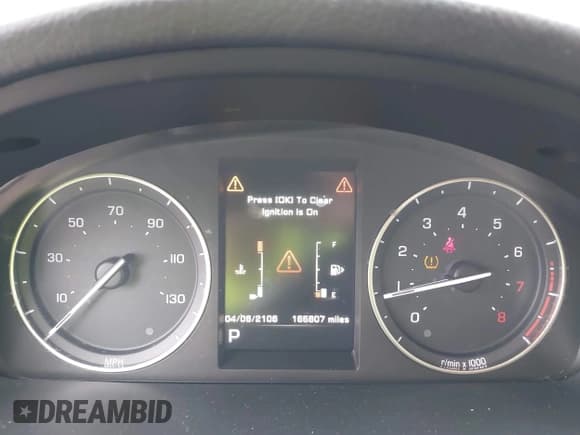 ✅ 2014 Land Rover LR2 • VIN: SALFR2BG8EH408513 • Lot: 42182330. Wystawiony na IAAI z przebiegiem 165 807 mil. Bezpłatny archiwum sprzedaży aukcyjnych z USA i szczegółowy raport historii pojazdu na DreamBid. Zdjęcie 7.