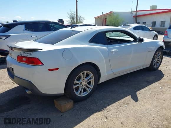 2015 Chevrolet Camaro LT with VIN 2G1FD1E39F9270617, listed as a IAAI auction lot 43451910 with 118,143 mi miles and . Bid and sale history available at DreamBid. Image 4.