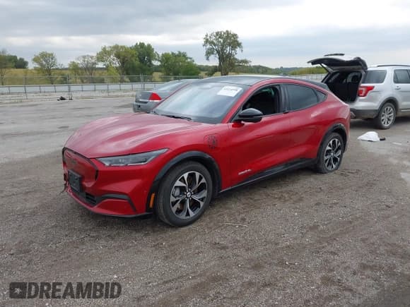 ✅ 2023 Ford Mustang Mach-E Premium • VIN: 3FMTK3SU8PMA89330 • Лот: 43224998. Опубликован ранее на IAAI с пробегом Не указан. Бесплатный доступ к архиву аукционных продаж из США и подробный отчёт об истории автомобиля на DreamBid. Изображение 24.