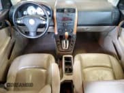 ✅ 2007 Saturn VUE V6 • VIN: 5GZCZ534X7S811140 • Lot: 61293855. Wystawiony na Copart z przebiegiem 171 591 mil. Bezpłatny archiwum sprzedaży aukcyjnych z USA i szczegółowy raport historii pojazdu na DreamBid. Zdjęcie 8.