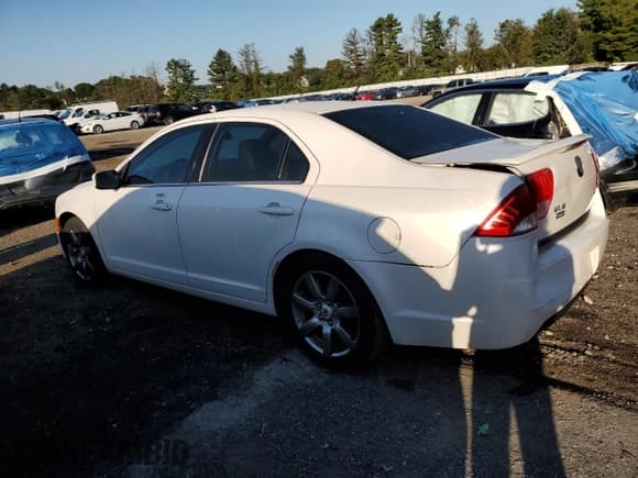 ✅ 2010 Mercury Milan Premier • VIN: 3MEHM0JAXAR649450 • Lot: 80921535. Listed on Copart with 256,141 mi. Free auction sales archive from the USA and detailed vehicle history report at DreamBid. Image 2.