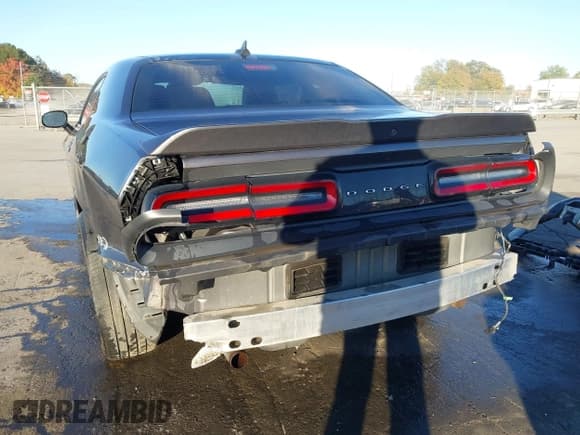 ✅ 2020 Dodge Challenger SXT • VIN: 2C3CDZAG7LH203814 • Lot: 43610375. Listed on IAAI with 104,408 mi. Free auction sales archive from the USA and detailed vehicle history report at DreamBid. Image 6.