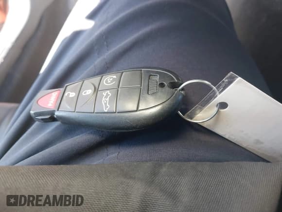 ✅ 2011 Dodge Challenger R/T Classic • VIN: 2B3CJ5DT6BH575554 • Lot: 41606822. Wystawiony na IAAI z przebiegiem 78 552 mil. Bezpłatny archiwum sprzedaży aukcyjnych z USA i szczegółowy raport historii pojazdu na DreamBid. Zdjęcie 11.