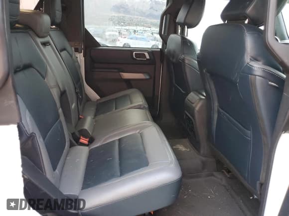 ✅ 2022 Ford Bronco • VIN: 1FMDE5DHXNLB48674 • Lot: 93339155. Listed on Copart with 41,933 mi. Free auction sales archive from the USA and detailed vehicle history report at DreamBid. Image 11.