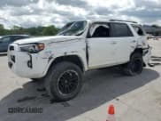 ✅ 2022 Toyota 4Runner Trail Special Edition • VIN: JTETU5JR9N6010652 • Лот: 54400975. Опубликован ранее на Copart с пробегом 34 721 миль. Бесплатный доступ к архиву аукционных продаж из США и подробный отчёт об истории автомобиля на DreamBid. Изображение 1.