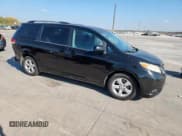 ✅ 2013 Toyota Sienna LE • VIN: 5TDKK3DC3DS309232 • Lot: 93179935. Listed on Copart with 157,401 mi. Free auction sales archive from the USA and detailed vehicle history report at DreamBid. Image 4.
