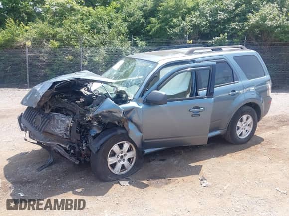 2010 Mercury Mariner with VIN 4M2CN9BG3AKJ28830, listed as a IAAI auction lot 42328802 with 116,650 mi miles and . Bid and sale history available at DreamBid. Image 13.