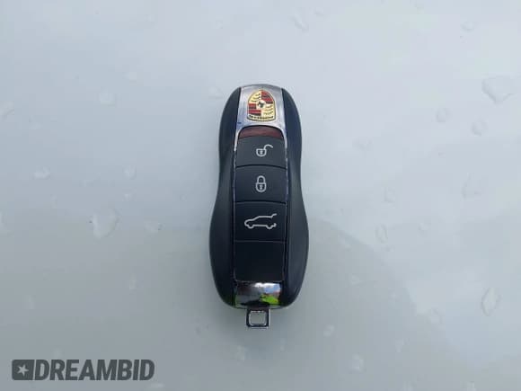 ✅ 2017 Porsche Macan Turbo • VIN: WP1AF2A54HLB61081 • Lot: 42243168. Listed on IAAI with 51,178 mi. Free auction sales archive from the USA and detailed vehicle history report at DreamBid. Image 11.