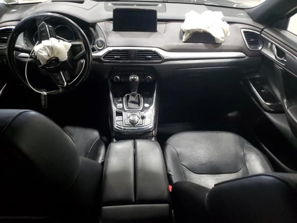 ✅ 2019 Mazda CX-9 Grand Touring • VIN: JM3TCBDY7K0324024 • Lot: 92805275. Listed on Copart with Not provided. Free auction sales archive from the USA and detailed vehicle history report at DreamBid. Image 8.