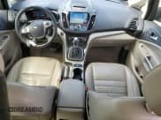 ✅ 2016 Ford C-Max SEL • VIN: 1FADP5BU1GL100438 • Lot: 50769525. Wystawiony na Copart z przebiegiem 124 396 mil. Bezpłatny archiwum sprzedaży aukcyjnych z USA i szczegółowy raport historii pojazdu na DreamBid. Zdjęcie 8.