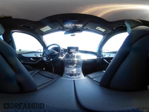 ✅ 2019 Mercedes-Benz GLC 300 • VIN: WDC0G4KB1KV165833 • Lot: 42685218. Wystawiony na IAAI z przebiegiem 47 721 mil. Bezpłatny archiwum sprzedaży aukcyjnych z USA i szczegółowy raport historii pojazdu na DreamBid. Zdjęcie 18.