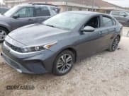 ✅ 2024 Kia Forte LXS • VIN: 3KPF24AD5RE790137 • Lot: 43451026. Wystawiony na IAAI z przebiegiem 15 341 mil. Bezpłatny archiwum sprzedaży aukcyjnych z USA i szczegółowy raport historii pojazdu na DreamBid. Zdjęcie 2.