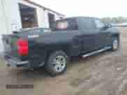 ✅ 2015 Chevrolet Silverado 1500 LT • VIN: 3GCUKREC5FG255864 • Лот: 43304106. Опубликован ранее на IAAI с пробегом 304 775 миль. Бесплатный доступ к архиву аукционных продаж из США и подробный отчёт об истории автомобиля на DreamBid. Изображение 4.