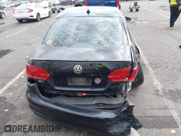 ✅ 2014 Volkswagen Jetta GLI • VIN: 3VW5T7AJ6EM258246 • Lot: 43543504. Listed on IAAI with 124,950 mi. Free auction sales archive from the USA and detailed vehicle history report at DreamBid. Image 16.