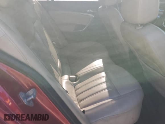 ✅ 2013 Buick Regal Turbo Premium 2 • VIN: 2G4GT5GVXD9250437 • Лот: 81997325. Опубликован ранее на Copart с пробегом 243 672 миль. Бесплатный доступ к архиву аукционных продаж из США и подробный отчёт об истории автомобиля на DreamBid. Изображение 10.