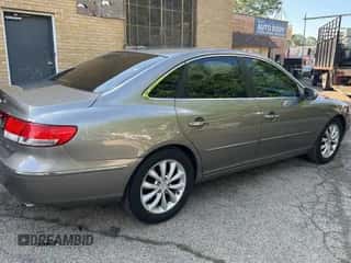 2008 Hyundai Azera Limited с VIN KMHFC46FX8A332579, выставлен на аукционе Copart как лот 63121015 с пробегом 160 619 миль миль и Чистый • Clean title. История ставок и продаж доступна на DreamBid. Изображение 4.