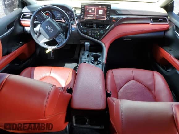 2021 Toyota Camry Hybrid XSE с VIN 4T1K31AK4MU023460, выставлен на аукционе Copart как лот 70783095 с пробегом 93 200 миль миль и Списание • Salvage title. История ставок и продаж доступна на DreamBid. Изображение 8.