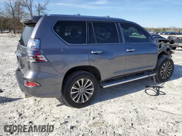 ✅ 2023 Lexus GX 460 Luxury • VIN: JTJGM7BX6P5357523 • Lot: 46319255. Wystawiony na Copart z przebiegiem 13 277 mil. Bezpłatny archiwum sprzedaży aukcyjnych z USA i szczegółowy raport historii pojazdu na DreamBid. Zdjęcie 3.