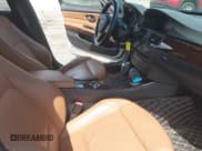 ✅ 2011 BMW 3 Series 335d • VIN: WBAPN7C5XBA949226 • Lot: 42644912. Wystawiony na IAAI z przebiegiem 94 160 mil. Bezpłatny archiwum sprzedaży aukcyjnych z USA i szczegółowy raport historii pojazdu na DreamBid. Zdjęcie 5.