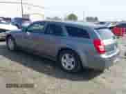 2005 Dodge Magnum SE z VIN 2D4FV48VX5H117187, wystawiony jako IAAI lot #41569678 z przebiegiem 138 600 mil mil oraz . Historia ofert i sprzedaży dostępna na DreamBid. Obrazek 3.