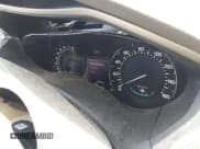 ✅ 2013 Lincoln MKZ • VIN: 3LN6L2G9XDR811646 • Lot: 43157403. Wystawiony na IAAI z przebiegiem 198 425 mil. Bezpłatny archiwum sprzedaży aukcyjnych z USA i szczegółowy raport historii pojazdu na DreamBid. Zdjęcie 7.