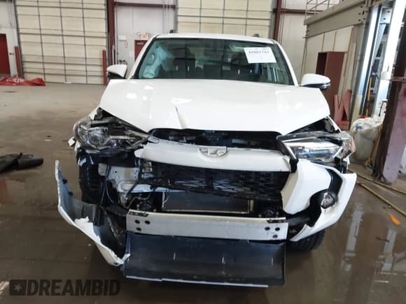 ✅ 2019 Toyota 4Runner SR5 • VIN: JTEBU5JR0K5693273 • Lot: 41882761. Listed on IAAI with 54,503 mi. Free auction sales archive from the USA and detailed vehicle history report at DreamBid. Image 6.