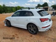 ✅ 2019 Audi SQ5 Premium Plus • VIN: WA1B4AFY3K2001113 • Лот: 63278435. Опубликован ранее на Copart с пробегом 45 976 миль. Бесплатный доступ к архиву аукционных продаж из США и подробный отчёт об истории автомобиля на DreamBid. Изображение 2.