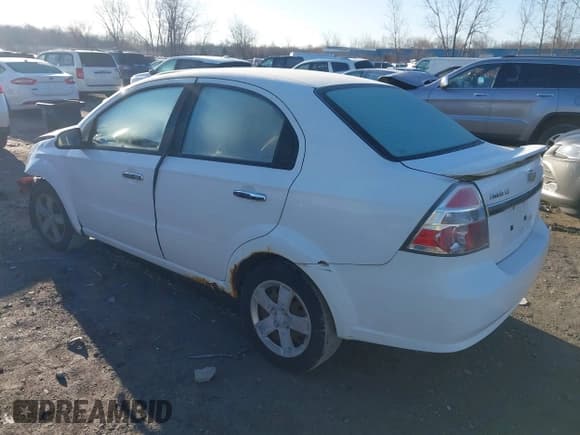 ✅ 2009 Chevrolet Aveo 2LT • VIN: KL1TG56E69B316889 • Lot: 41851903. Wystawiony na IAAI z przebiegiem 142 812 mil. Bezpłatny archiwum sprzedaży aukcyjnych z USA i szczegółowy raport historii pojazdu na DreamBid. Zdjęcie 3.
