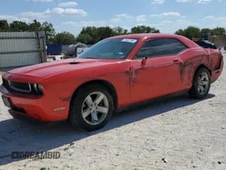 ✅ 2010 Dodge Challenger SE • VIN: 2B3CJ4DV3AH189958 • Lot: 74422104. Wystawiony na Copart z przebiegiem 152 088 mil. Bezpłatny archiwum sprzedaży aukcyjnych z USA i szczegółowy raport historii pojazdu na DreamBid. Zdjęcie 1.