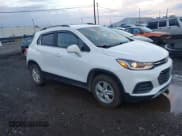 ✅ 2020 Chevrolet Trax LT • VIN: KL7CJPSB1LB322251 • Lot: 43514996. Wystawiony na IAAI z przebiegiem 61 307 mil. Bezpłatny archiwum sprzedaży aukcyjnych z USA i szczegółowy raport historii pojazdu na DreamBid. Zdjęcie 1.