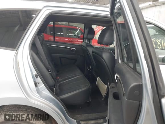 ✅ 2007 Hyundai Santa Fe SE • VIN: 5NMSH73E27H015532 • Lot: 43588168. Listed on IAAI with 234,056 mi. Free auction sales archive from the USA and detailed vehicle history report at DreamBid. Image 8.