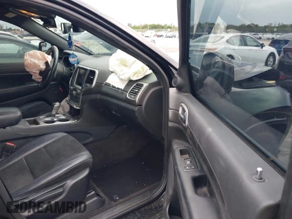 ✅ 2018 Jeep Grand Cherokee Altitude • VIN: 1C4RJEAG5JC125623 • Lot: 42725317. Wystawiony na IAAI z przebiegiem 109 018 mil. Bezpłatny archiwum sprzedaży aukcyjnych z USA i szczegółowy raport historii pojazdu na DreamBid. Zdjęcie 5.