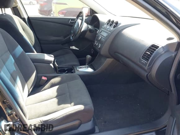 ✅ 2011 Nissan Altima S • VIN: 1N4AL2AP2BN461506 • Лот: 43506718. Опубликован ранее на IAAI с пробегом 188 117 миль. Бесплатный доступ к архиву аукционных продаж из США и подробный отчёт об истории автомобиля на DreamBid. Изображение 5.