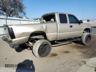 ✅ 2005 Chevrolet Silverado 1500 LS • VIN: 1GCEC19V65Z116484 • Лот: 75280354. Опубликован ранее на Copart с пробегом 102 675 миль. Бесплатный доступ к архиву аукционных продаж из США и подробный отчёт об истории автомобиля на DreamBid. Изображение 3.