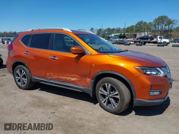 ✅ 2017 Nissan Rogue SL • VIN: 5N1AT2MV7HC751485 • Lot: 42070057. Listed on IAAI with 93,921 mi. Free auction sales archive from the USA and detailed vehicle history report at DreamBid. Image 6.