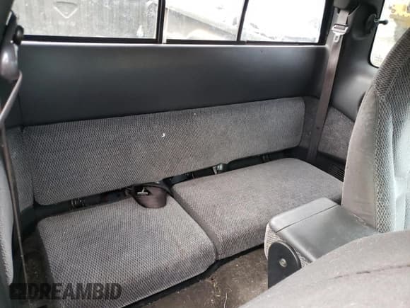 ✅ 1999 Dodge Dakota SLT • VIN: 1B7GL22X5XS207736 • Lot: 42440975. Wystawiony na Copart z przebiegiem 194 001 mil. Bezpłatny archiwum sprzedaży aukcyjnych z USA i szczegółowy raport historii pojazdu na DreamBid. Zdjęcie 10.