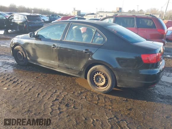 ✅ 2014 Volkswagen Jetta S • VIN: 3VW2K7AJ5EM395331 • Lot: 43845060. Wystawiony na IAAI z przebiegiem 144 663 mil. Bezpłatny archiwum sprzedaży aukcyjnych z USA i szczegółowy raport historii pojazdu na DreamBid. Zdjęcie 3.