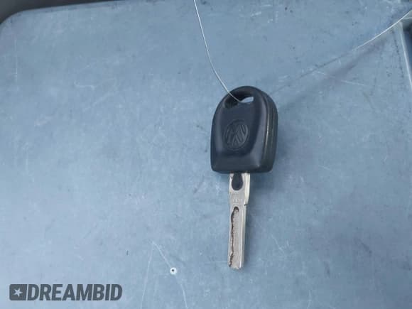 ✅ 2003 Volkswagen Beetle GLS • VIN: 3VWCK21C53M418371 • Лот: 41479358. Опубликован ранее на IAAI с пробегом 148 867 миль. Бесплатный доступ к архиву аукционных продаж из США и подробный отчёт об истории автомобиля на DreamBid. Изображение 11.