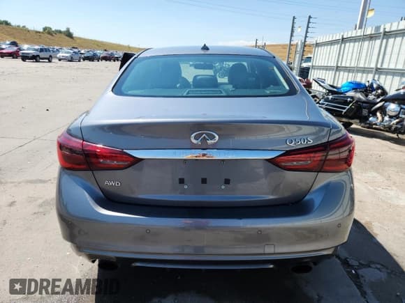 ✅ 2018 Infiniti Q50 Luxe • VIN: JN1EV7AR8JM434869 • Lot: 71215625. Wystawiony na Copart z przebiegiem 140 760 mil. Bezpłatny archiwum sprzedaży aukcyjnych z USA i szczegółowy raport historii pojazdu na DreamBid. Zdjęcie 6.