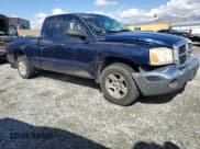 ✅ 2005 Dodge Dakota SLT • VIN: 1D7HE42K05S163047 • Lot: 86184775. Wystawiony na Copart z przebiegiem 193 269 mil. Bezpłatny archiwum sprzedaży aukcyjnych z USA i szczegółowy raport historii pojazdu na DreamBid. Zdjęcie 4.