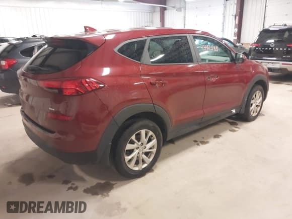 ✅ 2020 Hyundai Tucson SE • VIN: KM8J2CA47LU213733 • Lot: 43462585. Wystawiony na IAAI z przebiegiem 62 867 mil. Bezpłatny archiwum sprzedaży aukcyjnych z USA i szczegółowy raport historii pojazdu na DreamBid. Zdjęcie 4.
