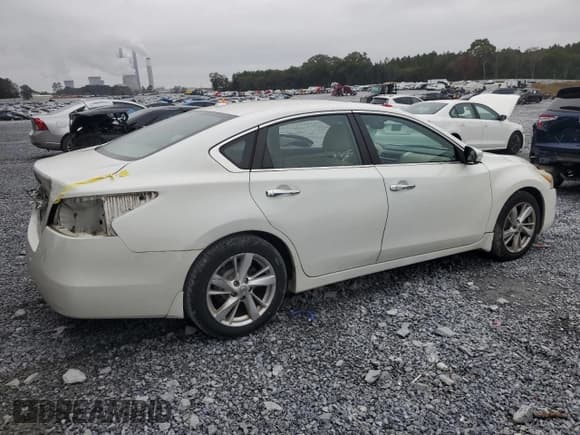 ✅ 2015 Nissan Altima SV • VIN: 1N4AL3AP6FC290136 • Лот: 90930305. Опубликован ранее на Copart с пробегом 117 951 миль. Бесплатный доступ к архиву аукционных продаж из США и подробный отчёт об истории автомобиля на DreamBid. Изображение 3.