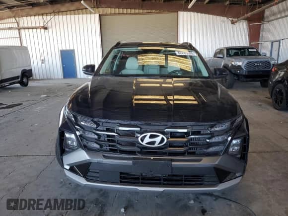 2025 Hyundai Tucson SEL Convenience z VIN KM8JCDD13SU260745, wystawiony jako Copart lot #82285005 z przebiegiem 16 477 mil mil oraz Szkoda całkowita • Salvage title. Historia ofert i sprzedaży dostępna na DreamBid. Obrazek 5.