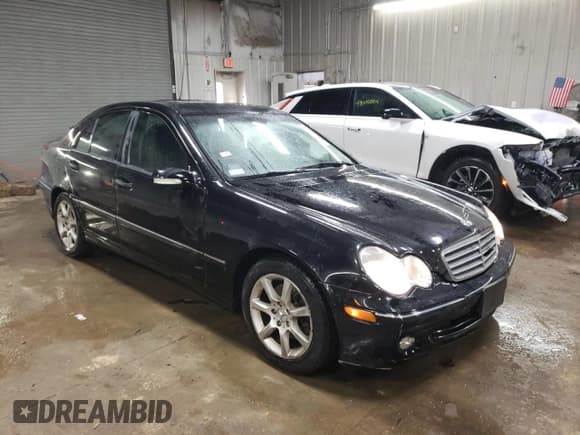 ✅ 2005 Mercedes-Benz C 240 • VIN: WDBRF81J85F591192 • Lot: 47052025. Wystawiony na Copart z przebiegiem 143 191 mil. Bezpłatny archiwum sprzedaży aukcyjnych z USA i szczegółowy raport historii pojazdu na DreamBid. Zdjęcie 4.