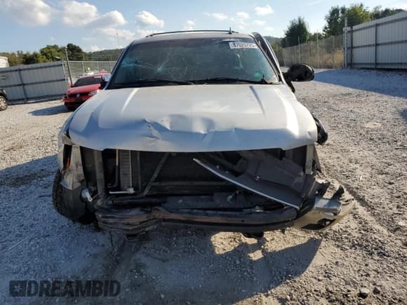 ✅ 2007 Chevrolet Tahoe LT • VIN: 1GNFK13047R261134 • Lot: 87025725. Wystawiony na Copart z przebiegiem Nie podano. Bezpłatny archiwum sprzedaży aukcyjnych z USA i szczegółowy raport historii pojazdu na DreamBid. Zdjęcie 5.