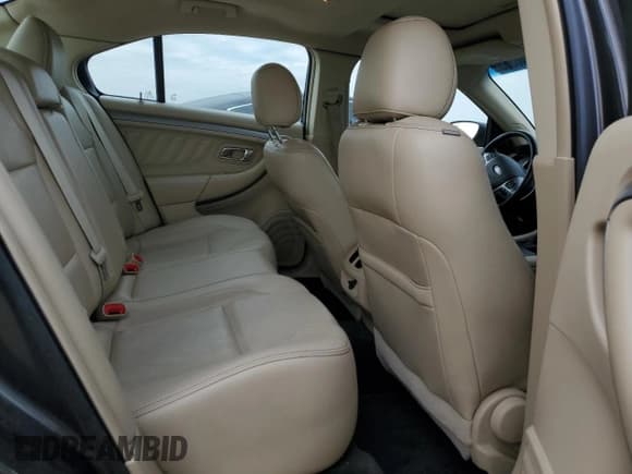 ✅ 2015 Ford Taurus SEL • VIN: 1FAHP2H86FG175427 • Lot: 69140365. Listed on Copart with 130,433 mi. Free auction sales archive from the USA and detailed vehicle history report at DreamBid. Image 10.