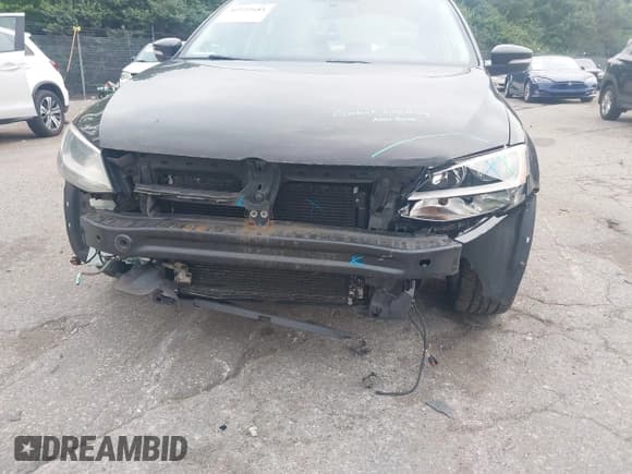 ✅ 2013 Volkswagen Jetta SEL • VIN: 3VWGP7AJ1DM264614 • Лот: 42722881. Опубликован ранее на IAAI с пробегом 170 436 миль. Бесплатный доступ к архиву аукционных продаж из США и подробный отчёт об истории автомобиля на DreamBid. Изображение 6.