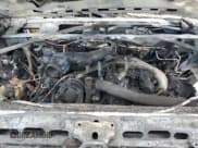 ✅ 2016 GMC Sierra 2500HD Denali • VIN: 1GT12UE87GF212910 • Лот: 64099415. Опубликован ранее на Copart с пробегом Не указан. Бесплатный доступ к архиву аукционных продаж из США и подробный отчёт об истории автомобиля на DreamBid. Изображение 11.