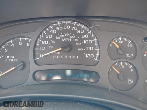 ✅ 2004 Chevrolet Silverado 1500 LS • VIN: 2GCEK13T441417014 • Lot: 41862989. Wystawiony na IAAI z przebiegiem 219 205 mil. Bezpłatny archiwum sprzedaży aukcyjnych z USA i szczegółowy raport historii pojazdu na DreamBid. Zdjęcie 7.