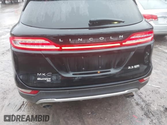 ✅ 2016 Lincoln MKC Black Label • VIN: 5LMTJ4DH3GUJ31761 • Lot: 41455495. Wystawiony na IAAI z przebiegiem 83 975 mil. Bezpłatny archiwum sprzedaży aukcyjnych z USA i szczegółowy raport historii pojazdu na DreamBid. Zdjęcie 17.